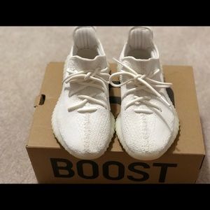 Yeezy Triple White size 7 women